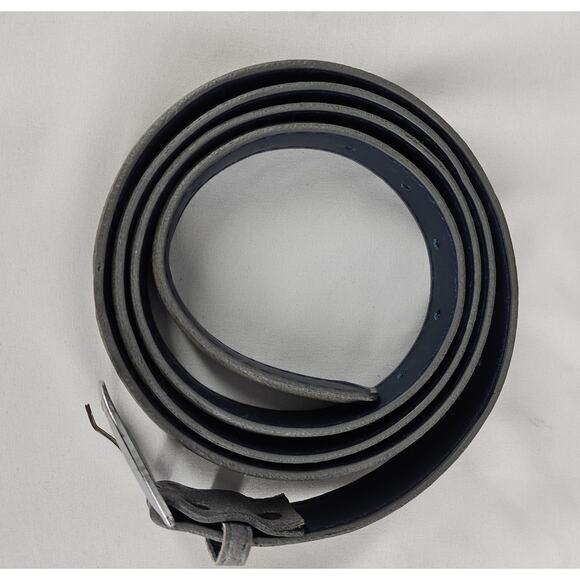 MEN'S VINTAGE GRAY FAUX LEATHER SLIM BELT WITH CHROME BUCKLE 46" - Picture 3 of 10